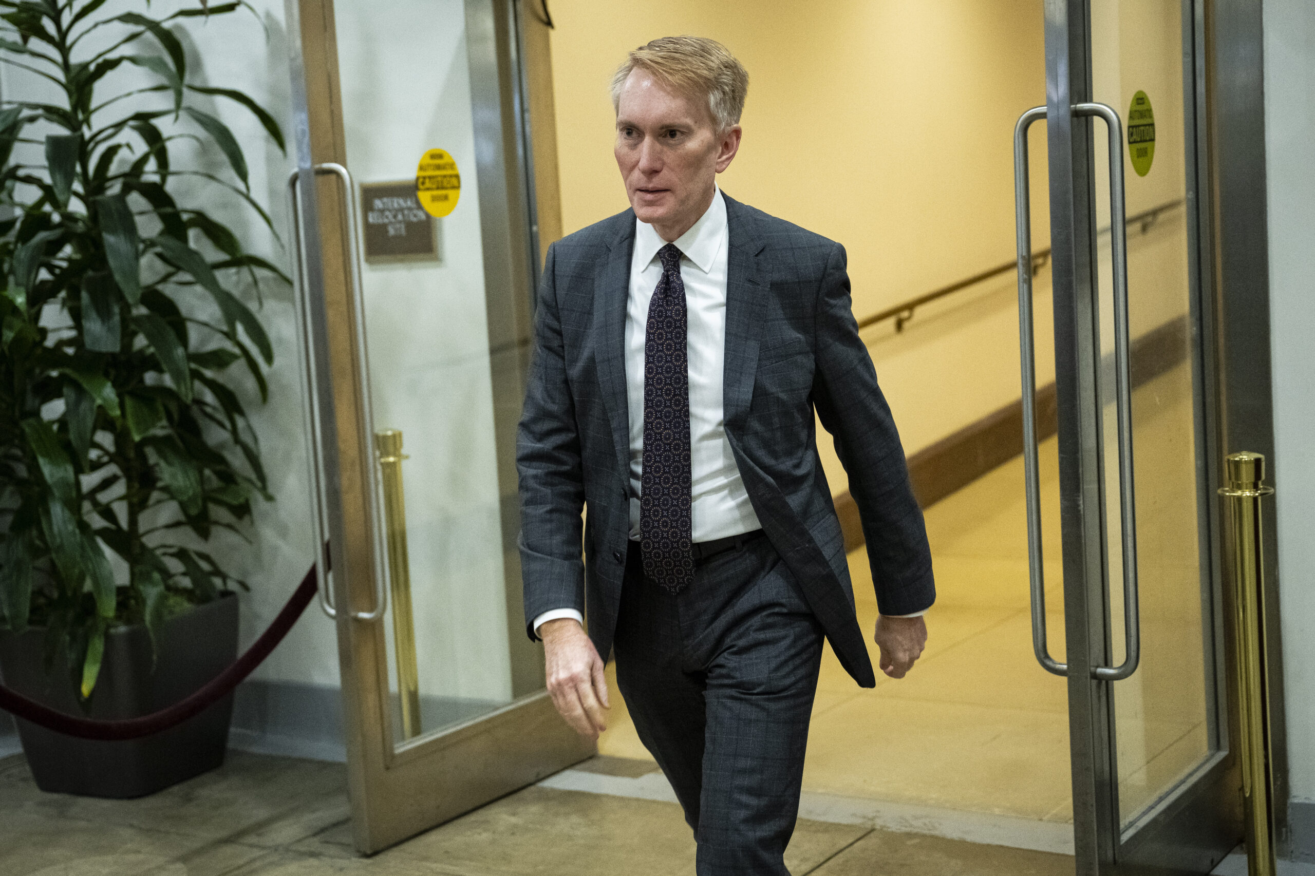 DC: U.S. Congress, Lawmakers at the Capitol