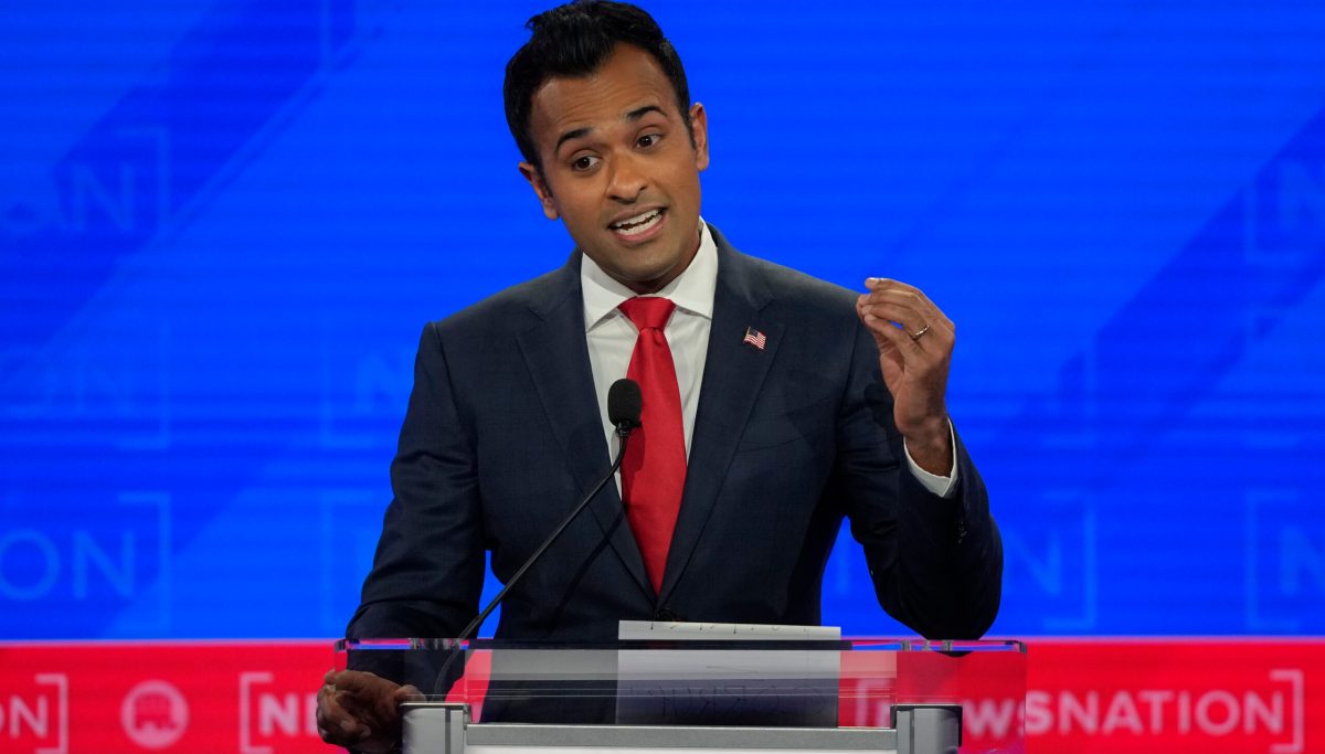 Vivek Ramaswamy tells CNN's Van Jones to 'shut the f*** up'