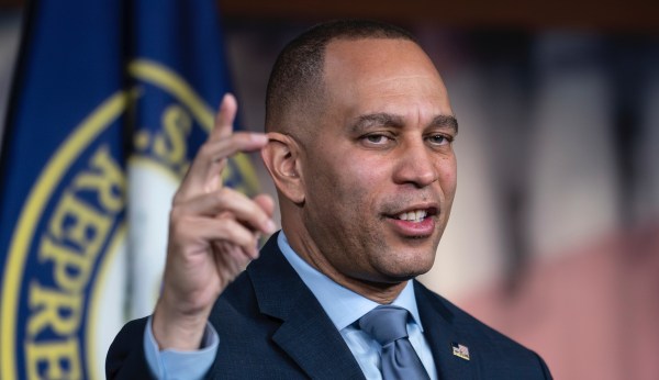 Hakeem Jeffries endorses David Trone in divided Maryland Senate race to succeed Ben Cardin