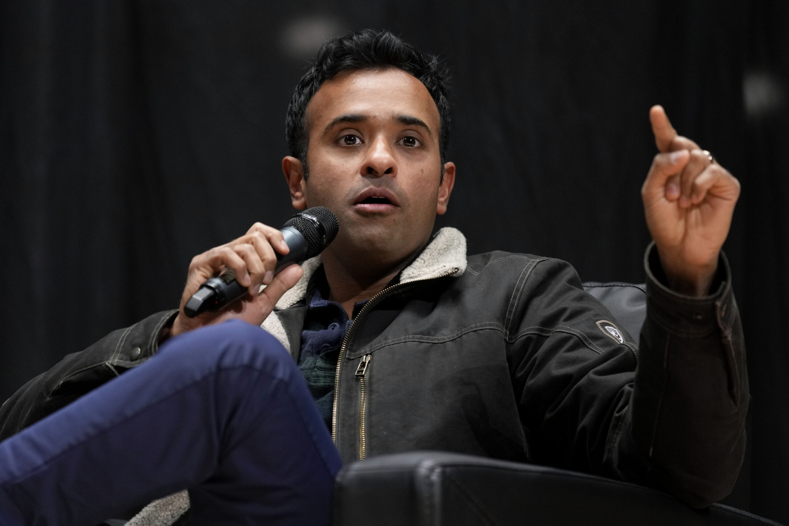 Vivek Ramaswamy cancels TV ad spending before Iowa caucuses