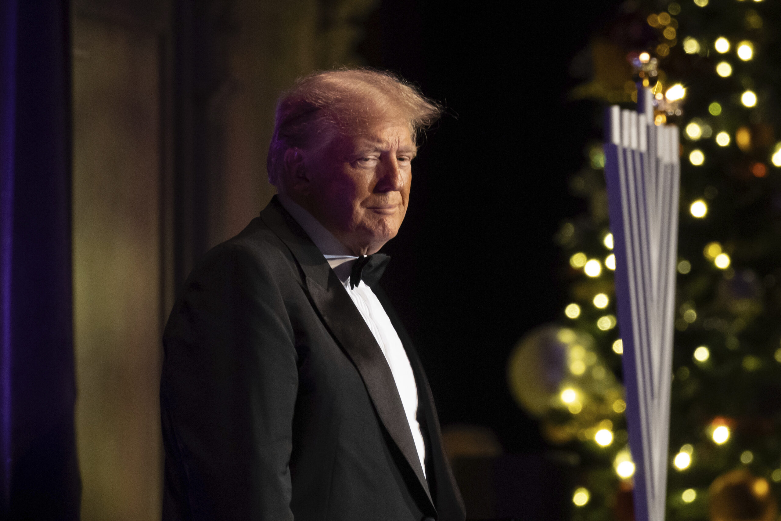 Trump closes off alternative lanes for opponents as he dominates all demographics in Iowa: Poll