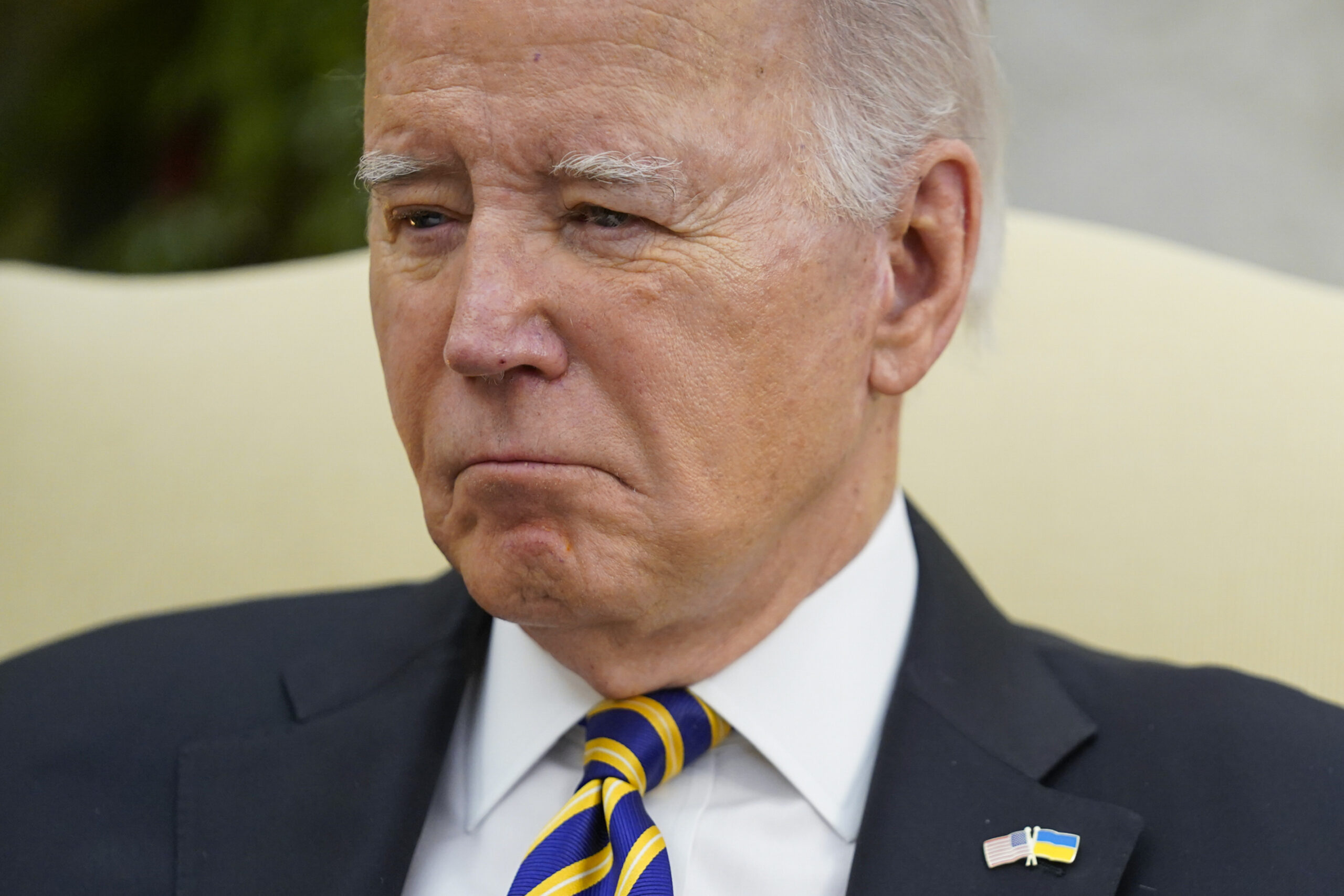White House Report Card: Biden sinks lower, to ‘supplicant’ status