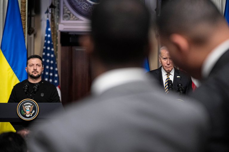 Poll identifies bipartisan border compromises as Congress seeks Ukraine deal