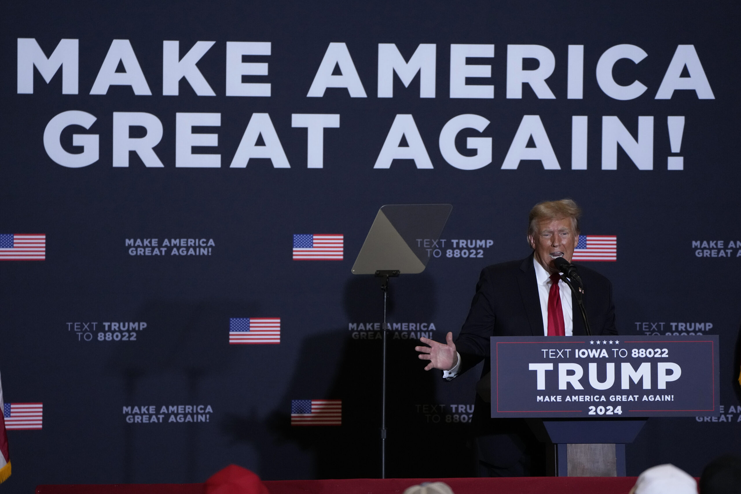 Trump slams Hunter Biden defying House subpoena while touting ‘big numbers’ ahead of Iowa caucus
