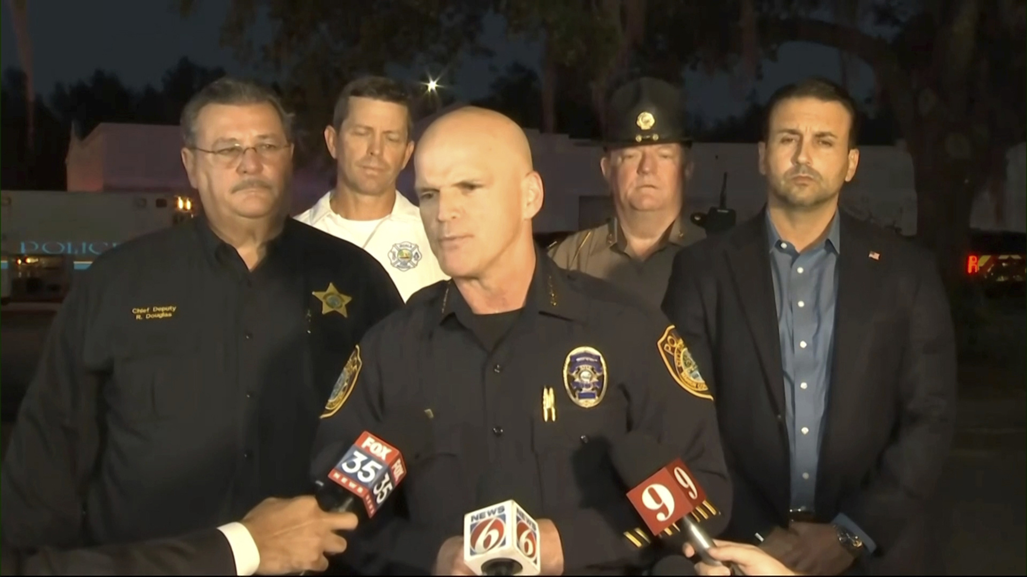 Florida mall shooting leaves one dead, multiple injured