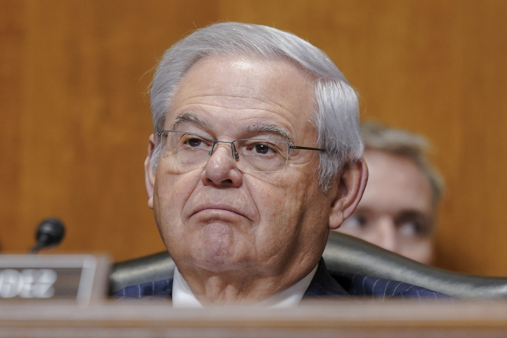 Government opposes Menendez’s push to delay bribery trial