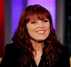 Pat Benatar quits singing ‘Hit Me With Your Best Shot’ in wake of mass shootings