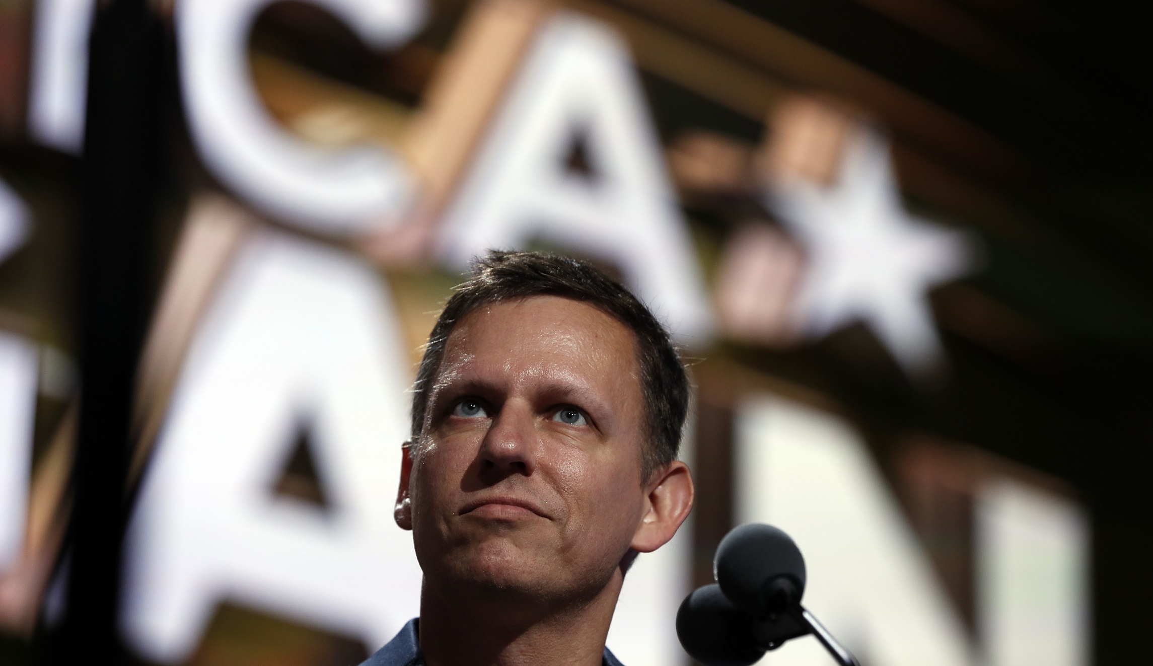 Facebook and Twitter need more Peter Thiel and less Jack Dorsey