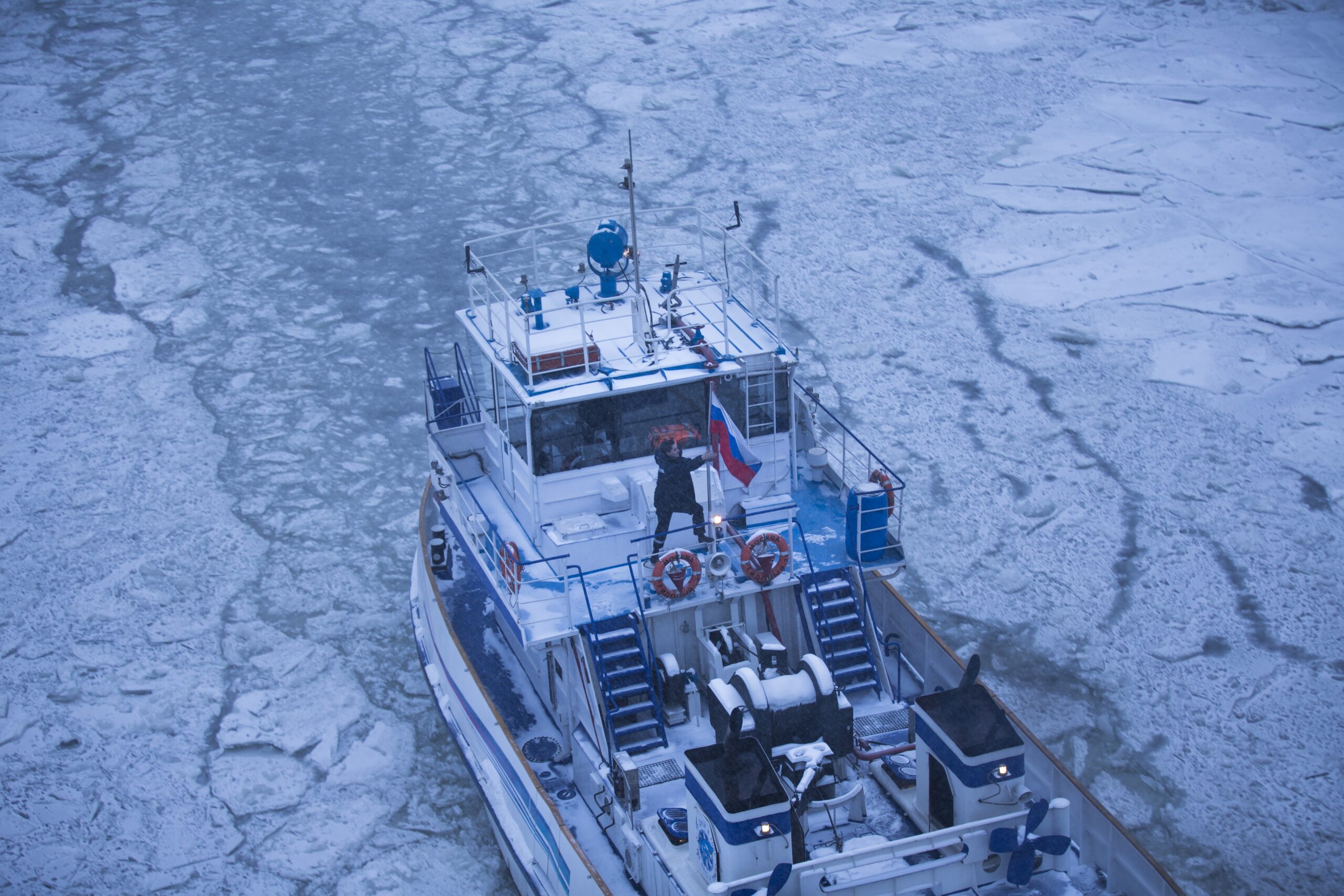 Russia eyes year-round Northern Sea Route that would speed natural gas shipments