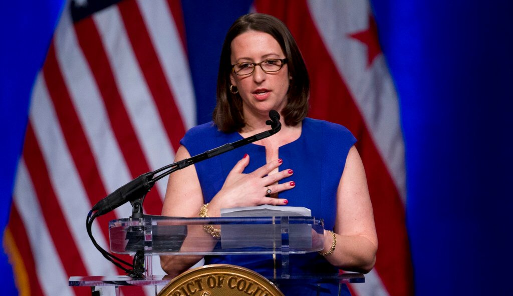 National security analyst: D.C. officials blaming border states for ’emergency’ is ‘ultimate hypocrisy’