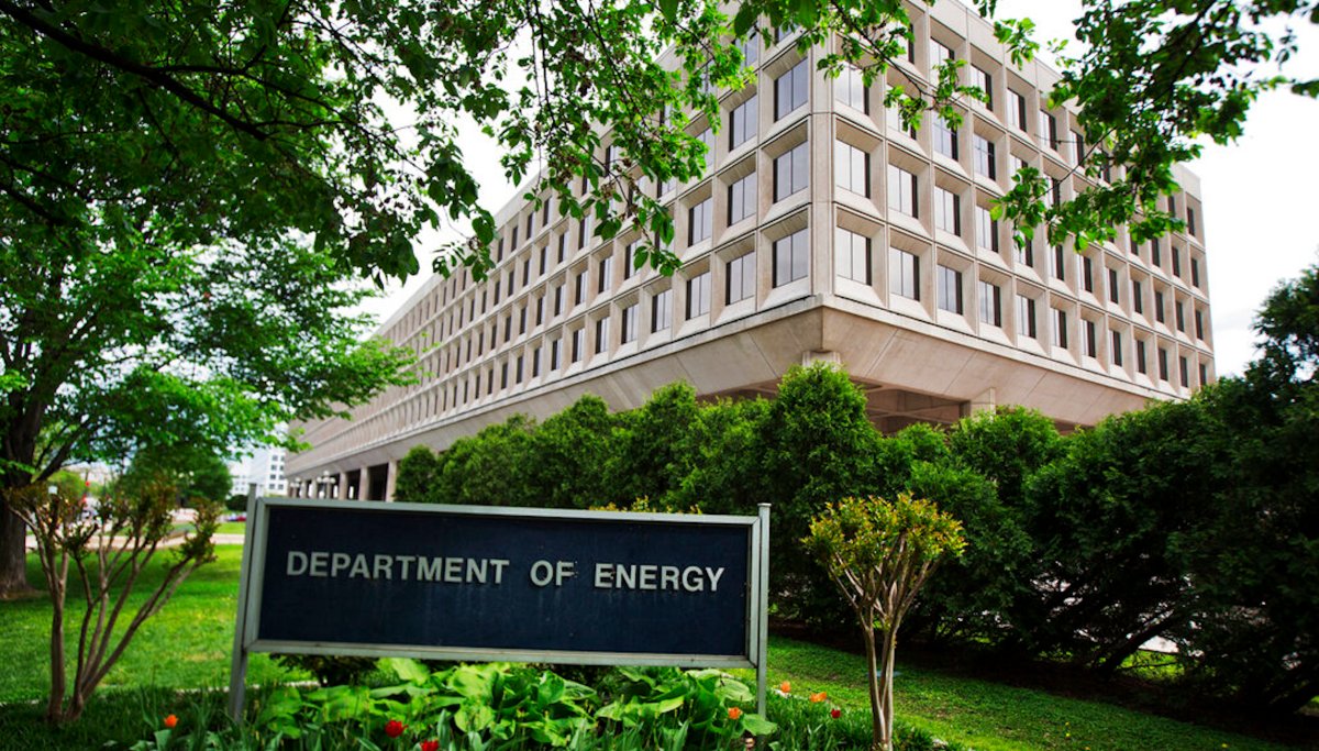 Democrats spent 15 years ratcheting up lightbulb regs. The industry that supported them got burned