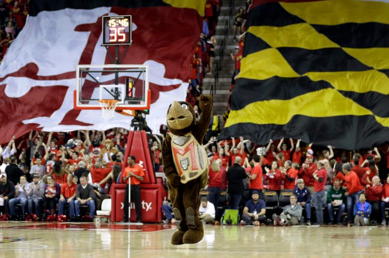 University of Maryland distinguishes Asian students from students of color