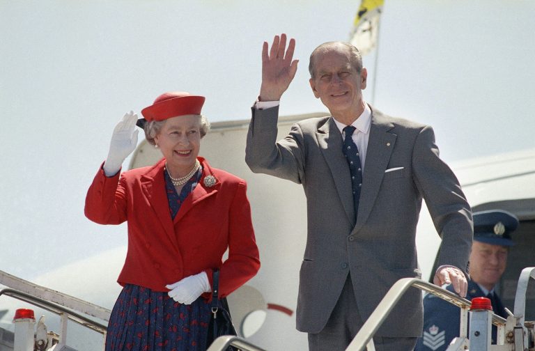 Queen Elizabeth II mourns loss of her husband, Prince Philip, with the world