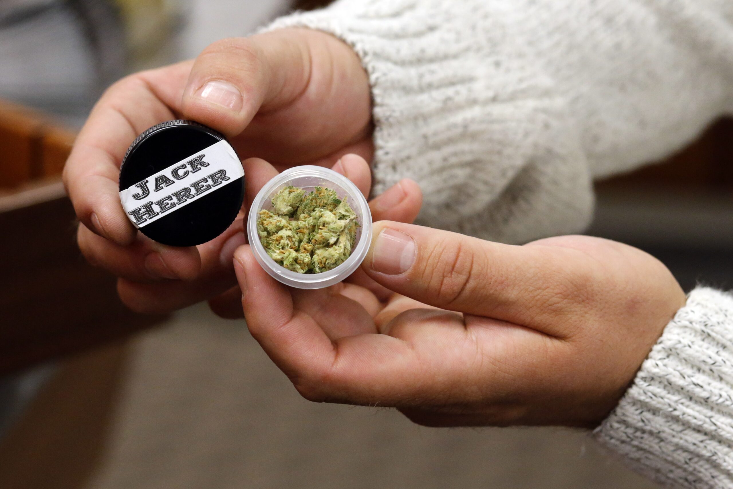 Oregon becomes third state to allow recreational marijuana sales