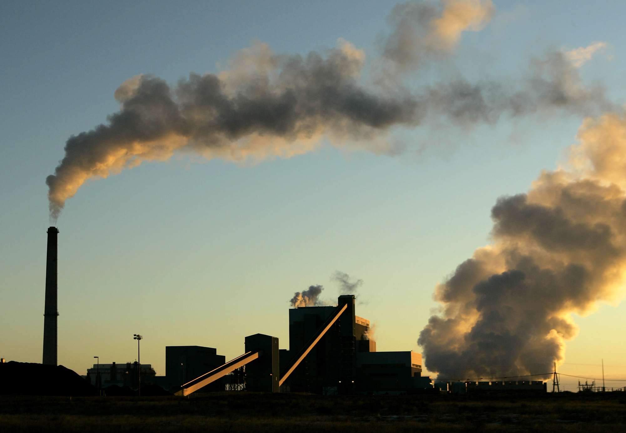 As large energy consumers, we oppose power plant bailouts