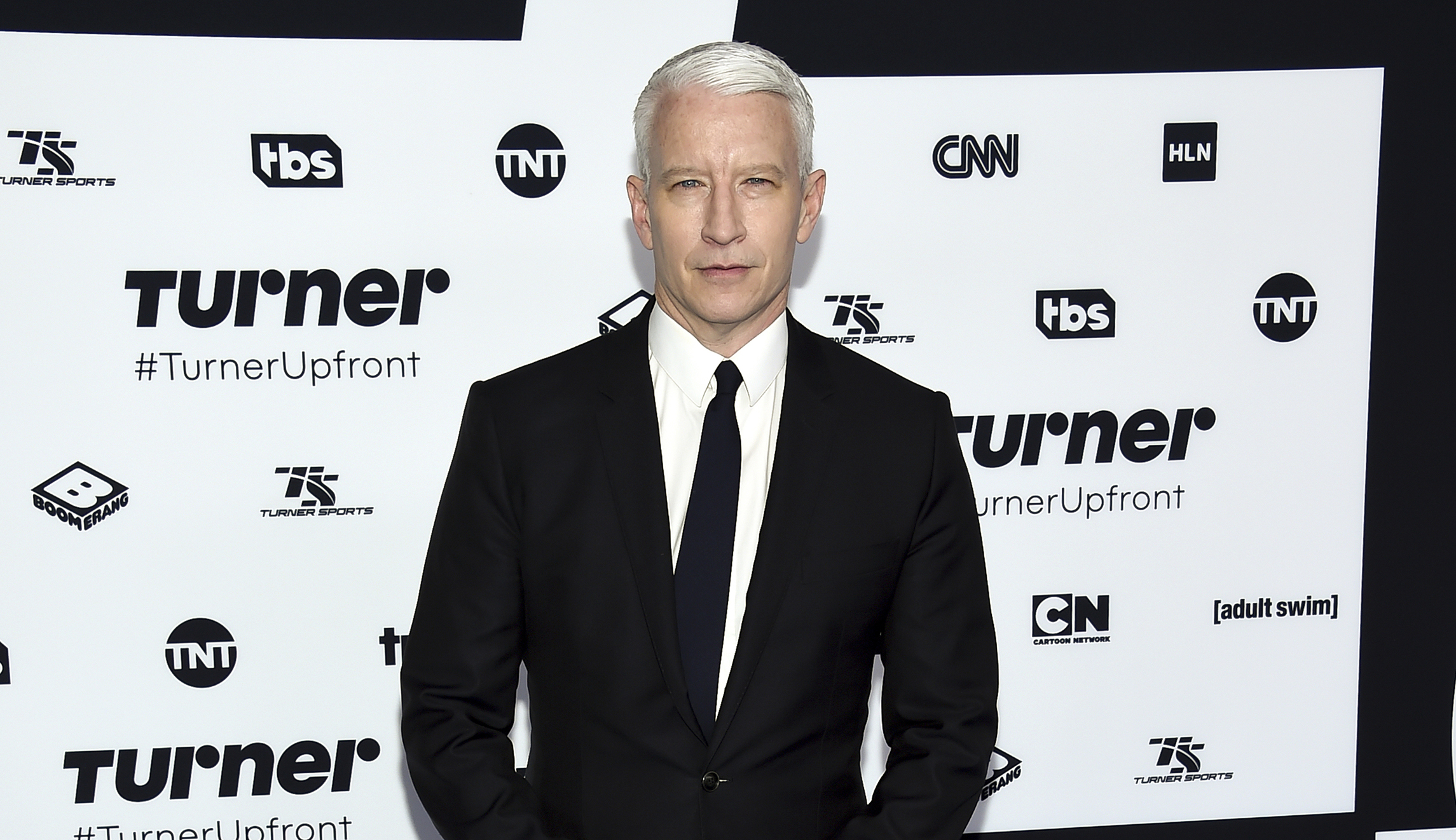 Anderson Cooper throws shade at local weathermen during Al Gore town hall
