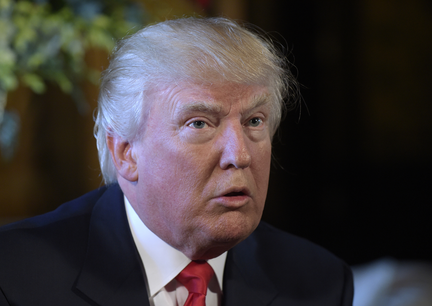 No, Trump wasn’t given a classified briefing on board a ‘skiff’