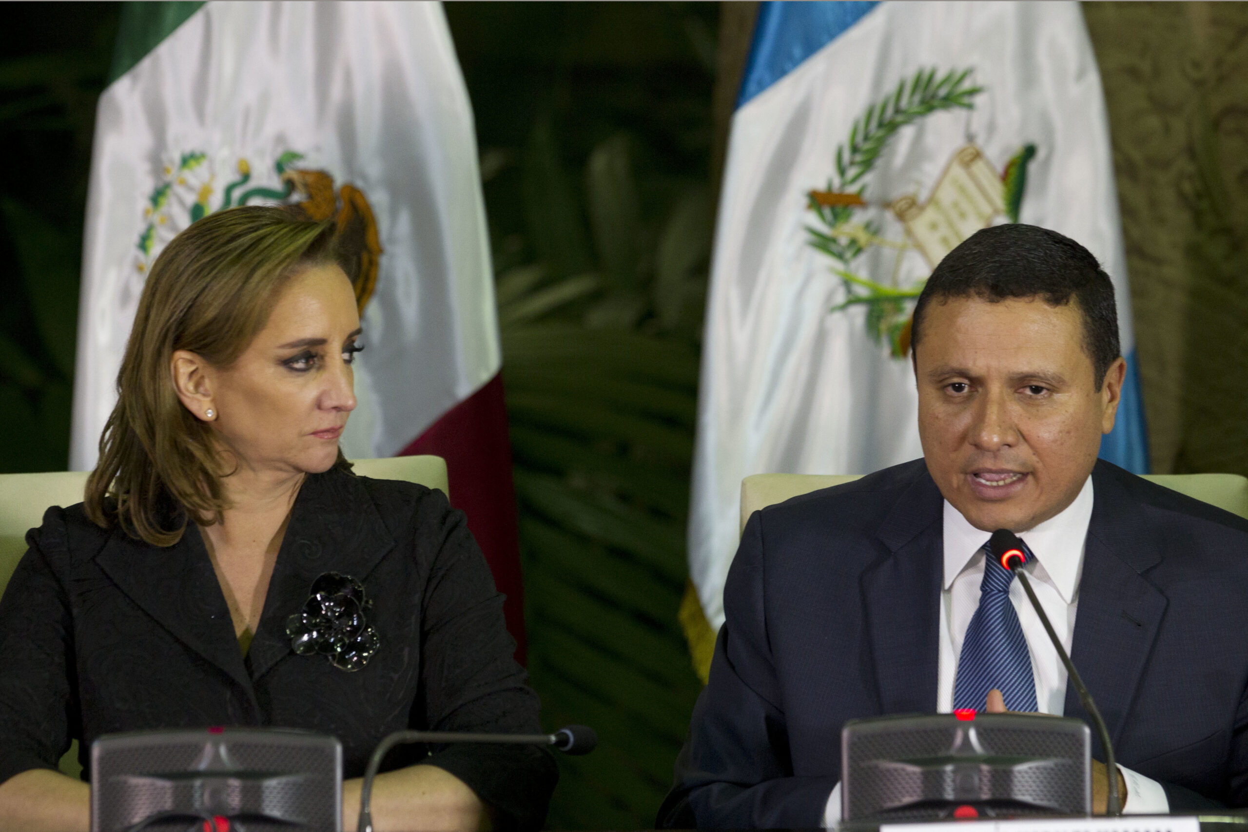 Mexico fights Trump deportation plans, helps illegals stay in U.S.