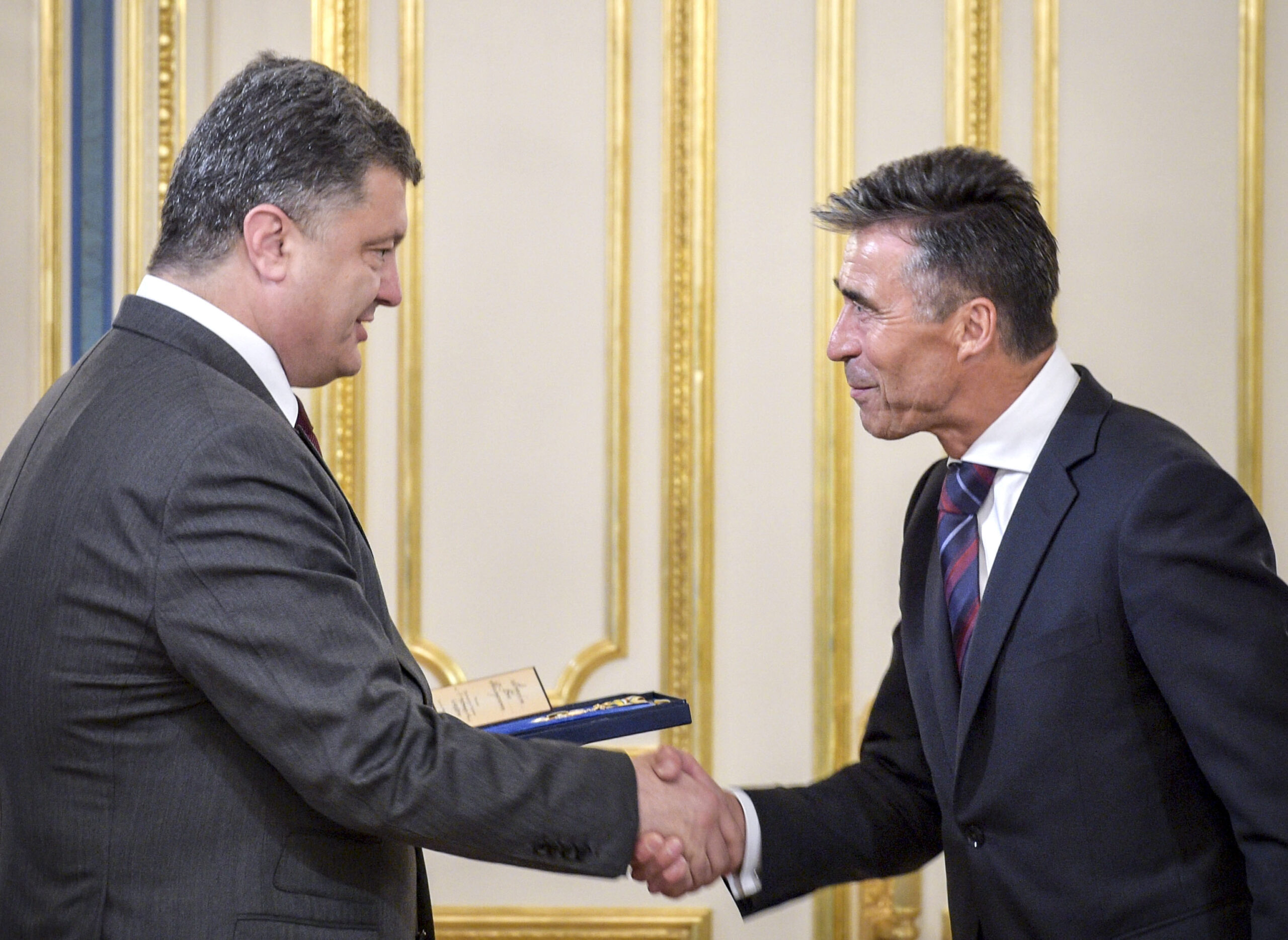 NATO pledges support to conflict-wracked Ukraine