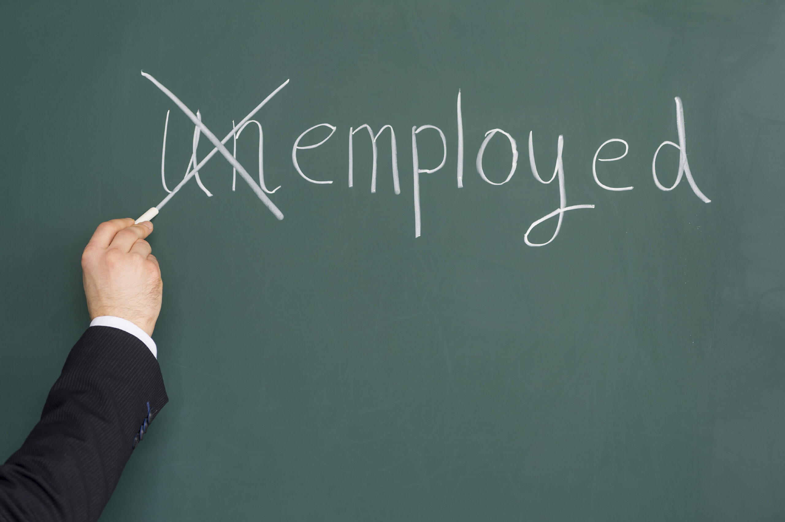 August falls short of expectations as economy adds 142,000 jobs