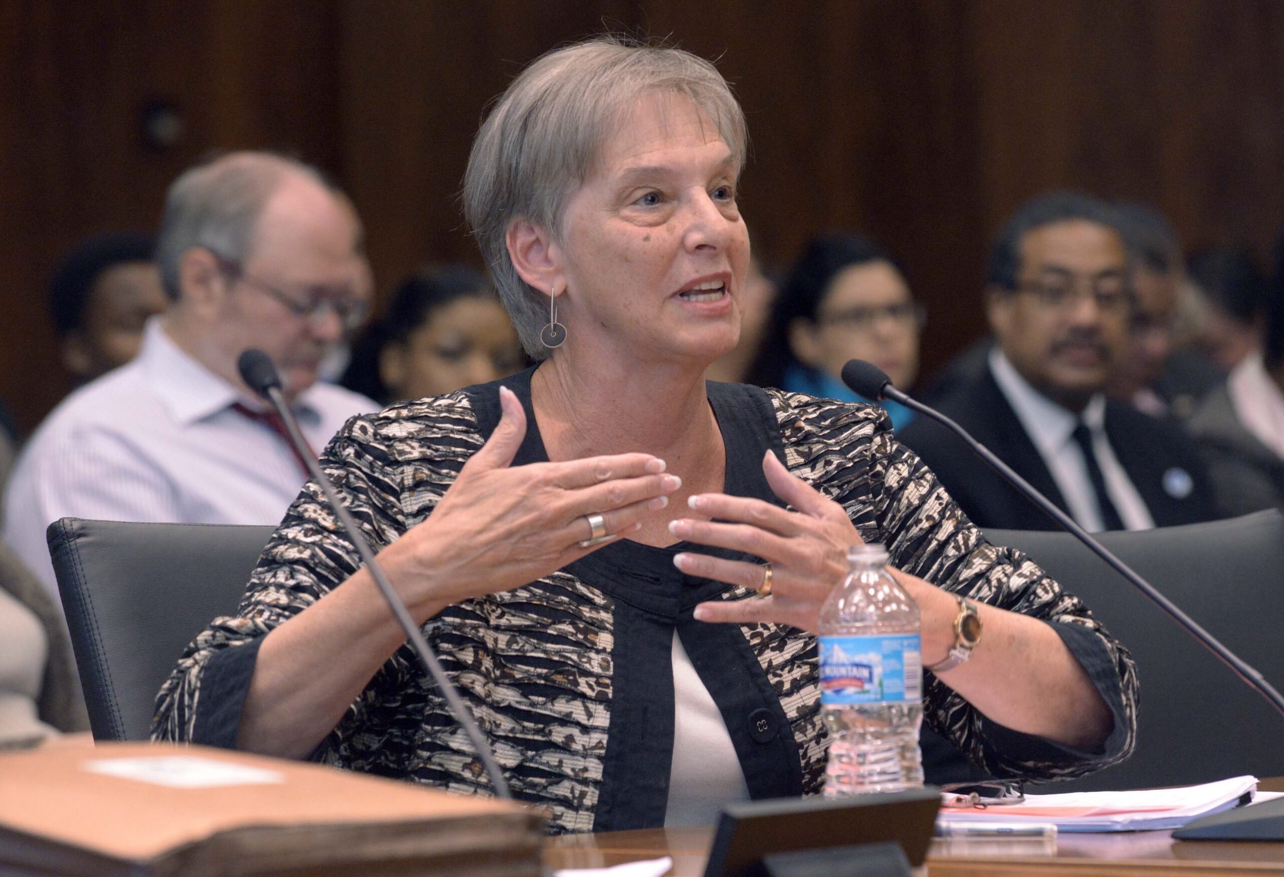 Ex-Quinn aide testifies before lawmaker panel