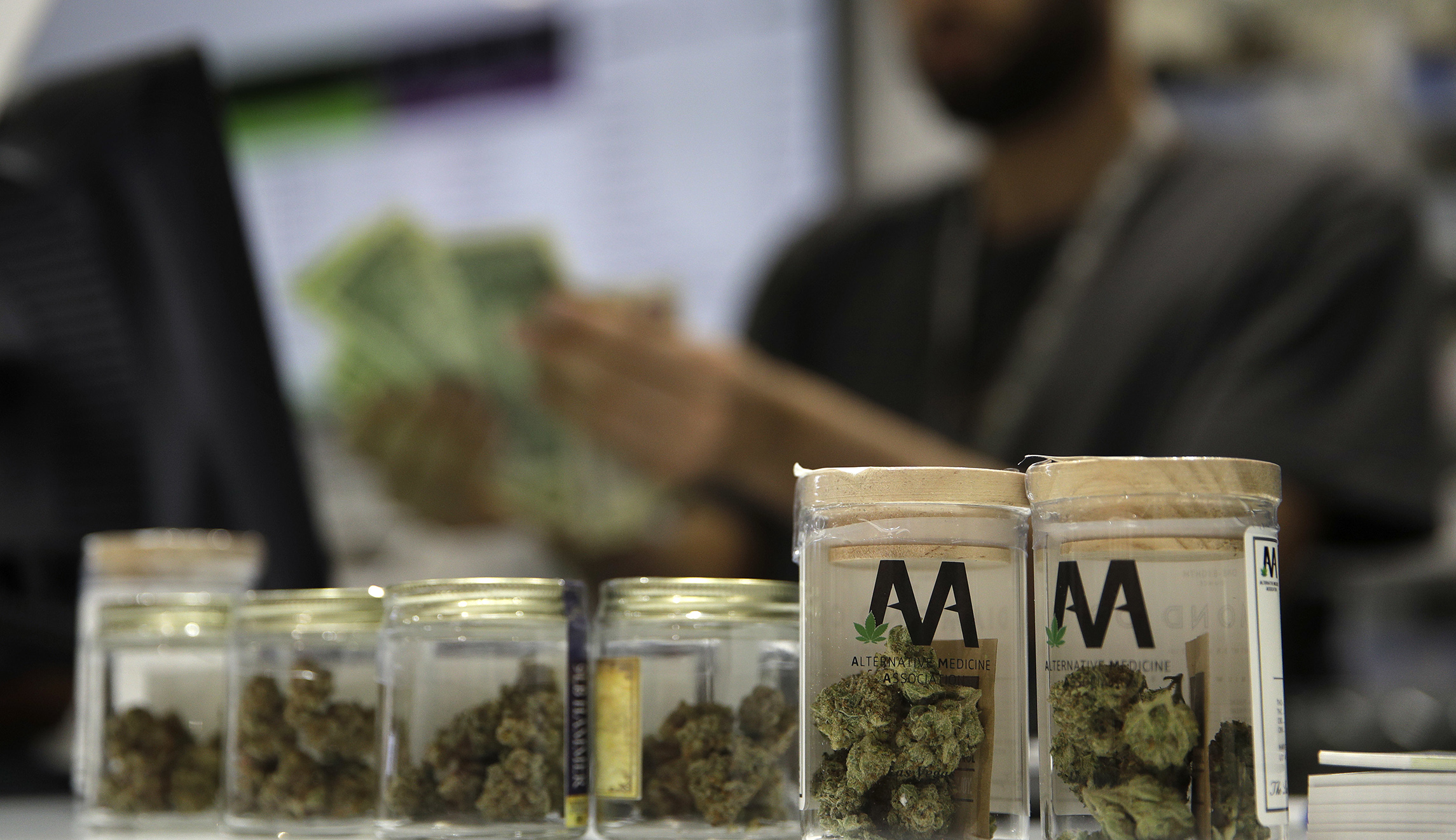 Committee opens the door to allowing the Justice Department to interfere in local medical marijuana regulations