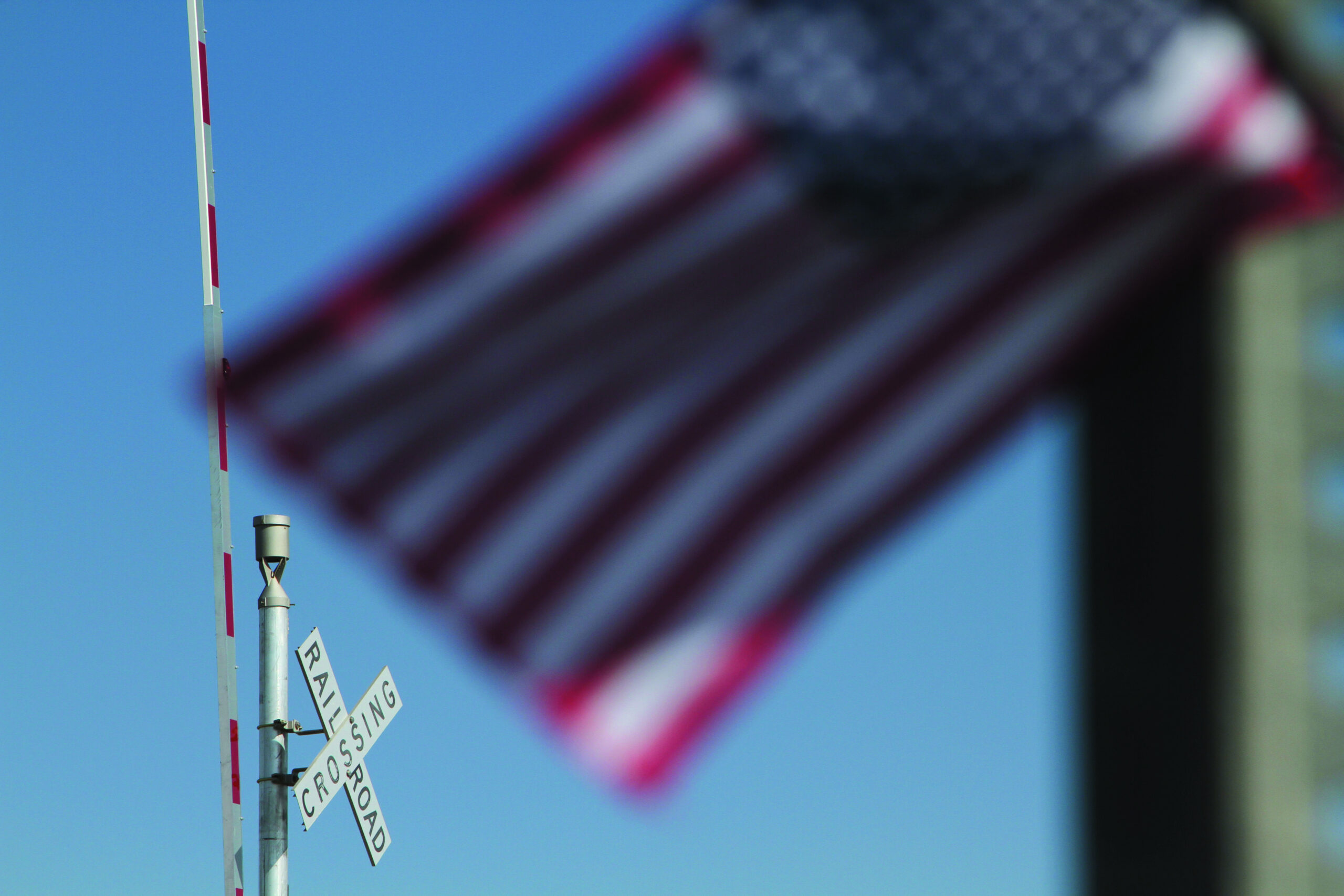 Officials: Vets’ float crossed track after signals