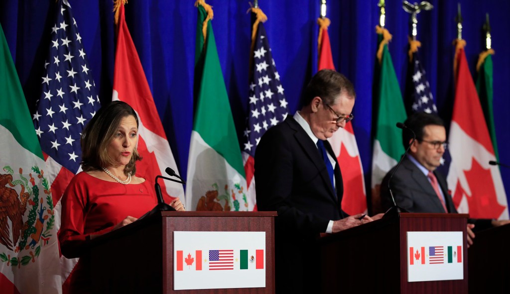 Mexico pushes NAFTA to limit US bids on its government contracts