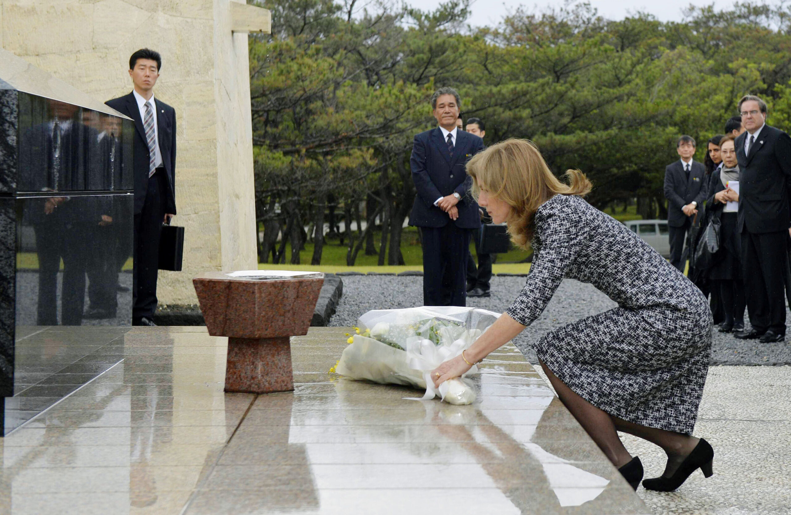 US ambassador visits Okinawa amid base plans