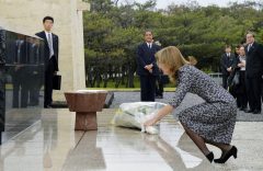 US ambassador visits Okinawa amid base plans