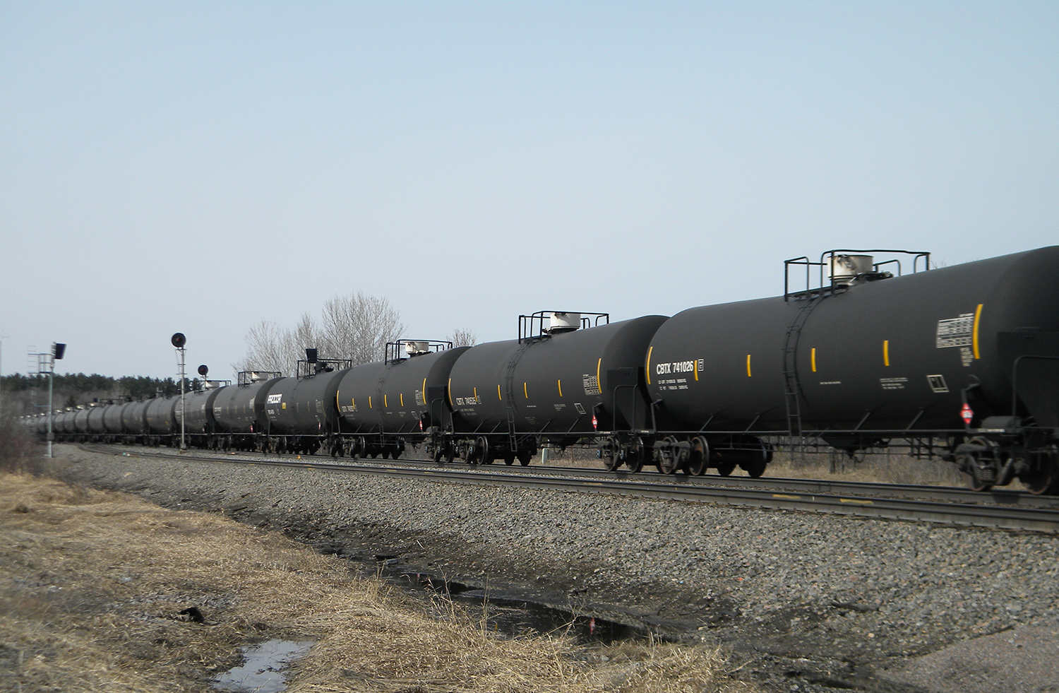 Feds: Shale oil trains must plan for ‘worst case’