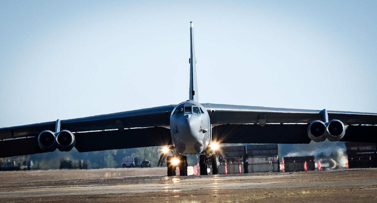 Engine falls off B-52 during Air Force training flight
