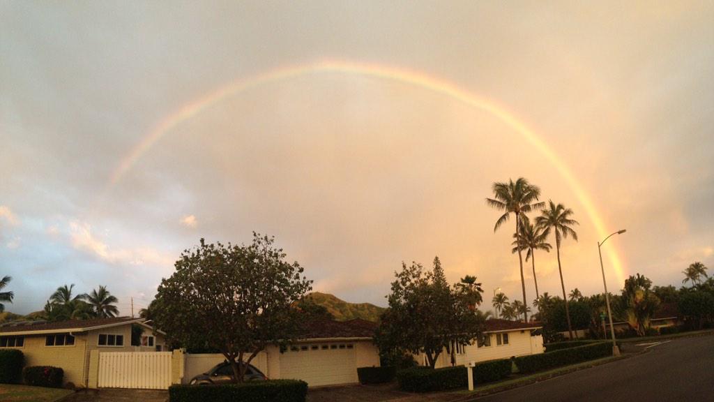 White House reporter finds deep meaning in rainbow over Obama’s vacation home