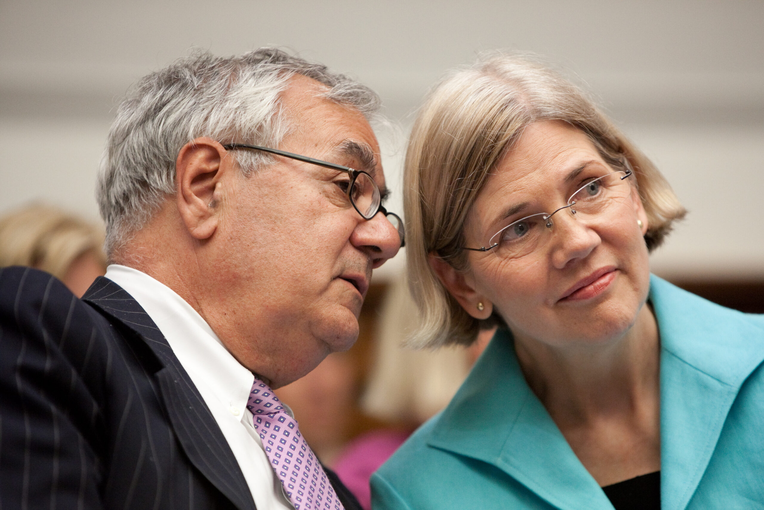 Barney Frank: Warren a force to be reckoned with