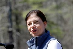Ayotte vetoes GOP book ‘banning’ proposal