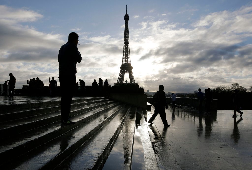 Skeptics to host alternative climate meeting in Paris