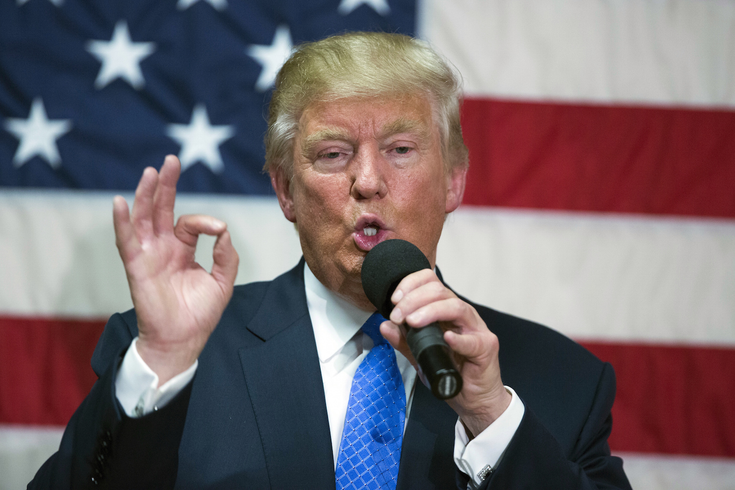 Trump hits ‘media and establishment’ as controversy engulfs campaign