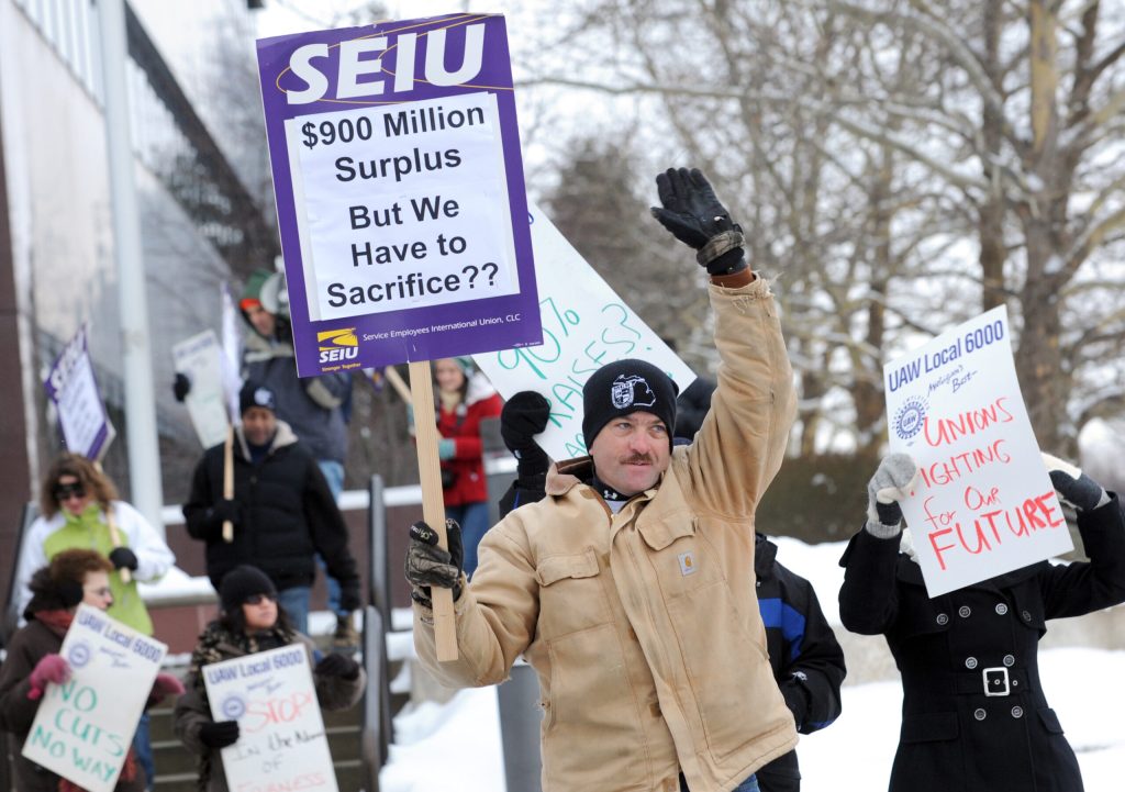 Decision on contract for Michigan employees postponed