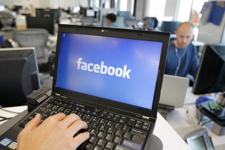 The study found that those not on Facebook had a richer social life and fewer difficulties concentrating.