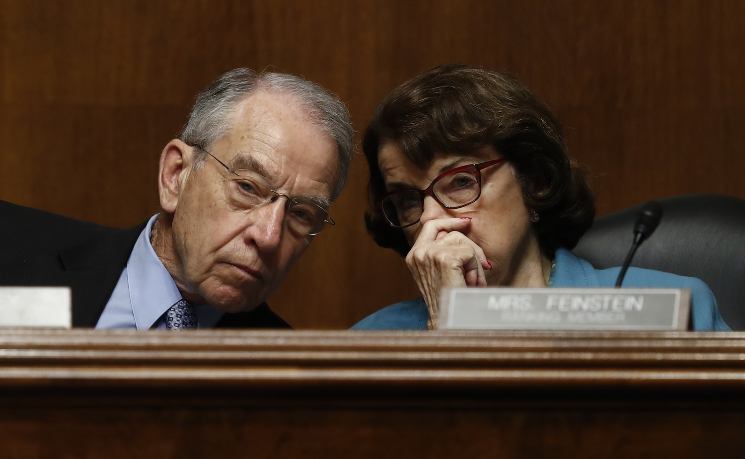 Senate Judiciary seeks briefings from FBI, Justice Department on Russia