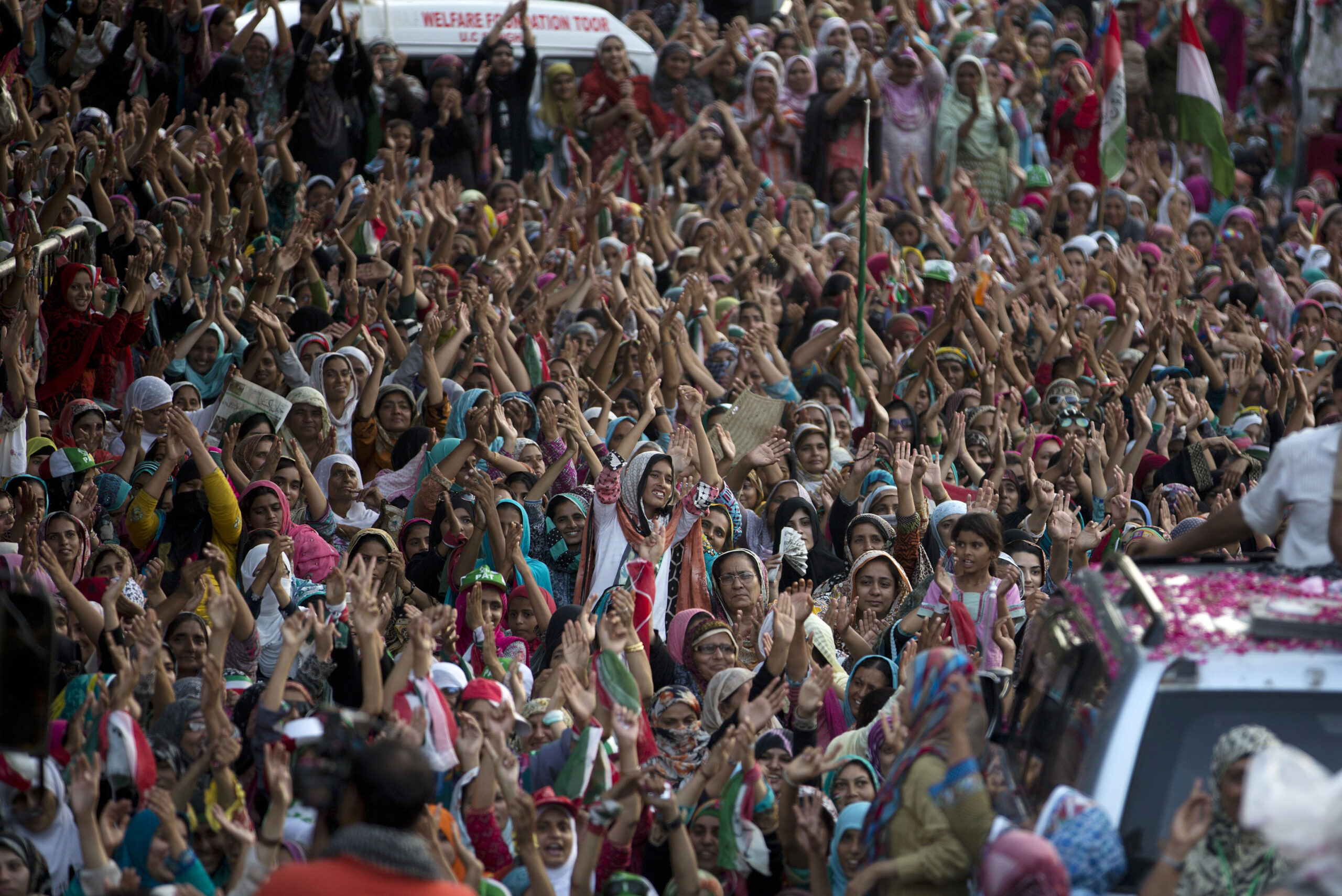 Pakistan politician calls for civil disobedience