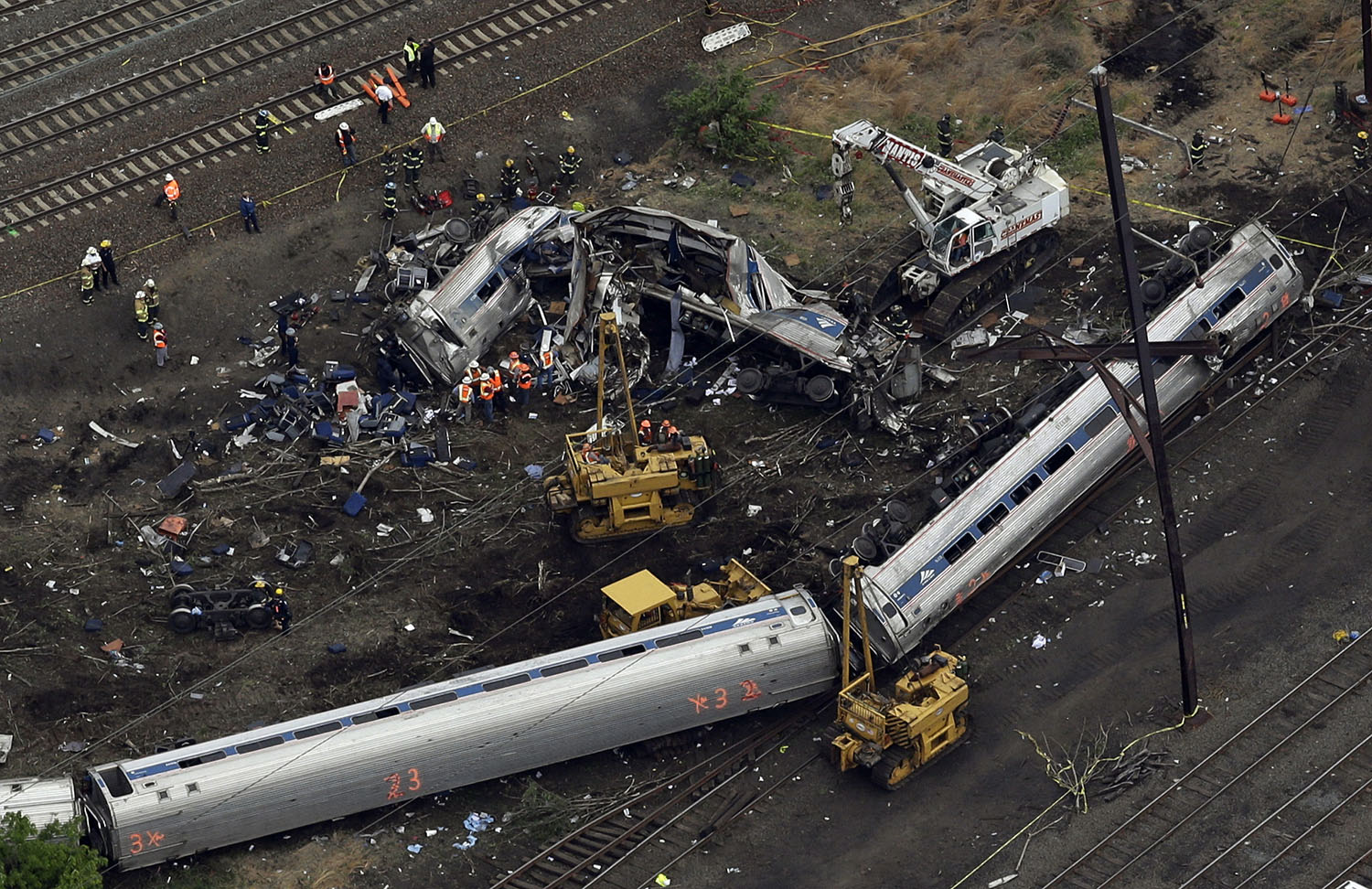 NTSB blames distracted engineer for deadly Amtrak crash in Philadelphia