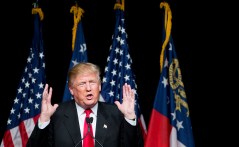 Trump backs Fed audit