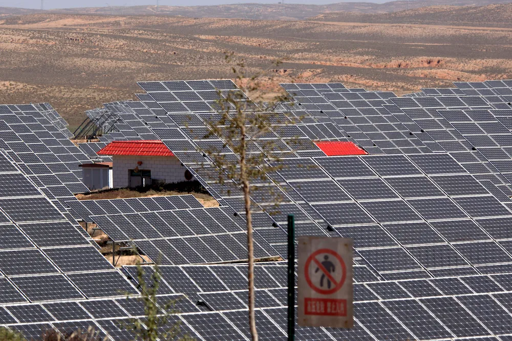Survey: Utility executives are OK with Clean Power Plan