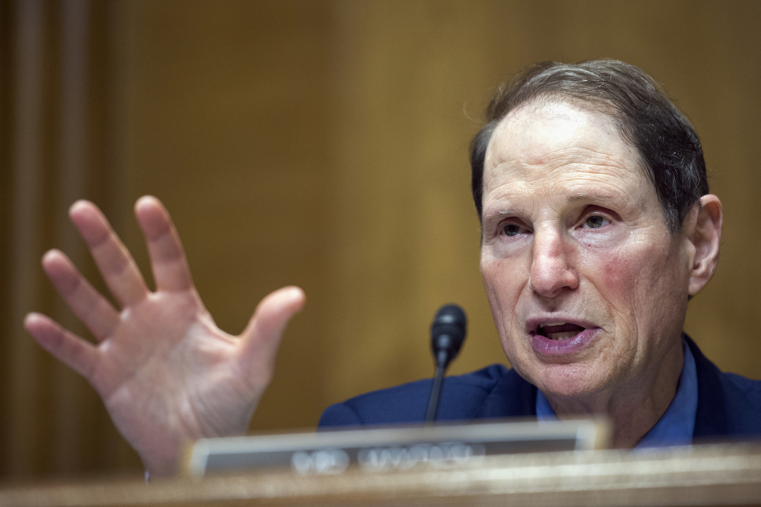 Democrat demands answers from ICE after legal fight over anti-Trump Twitter account