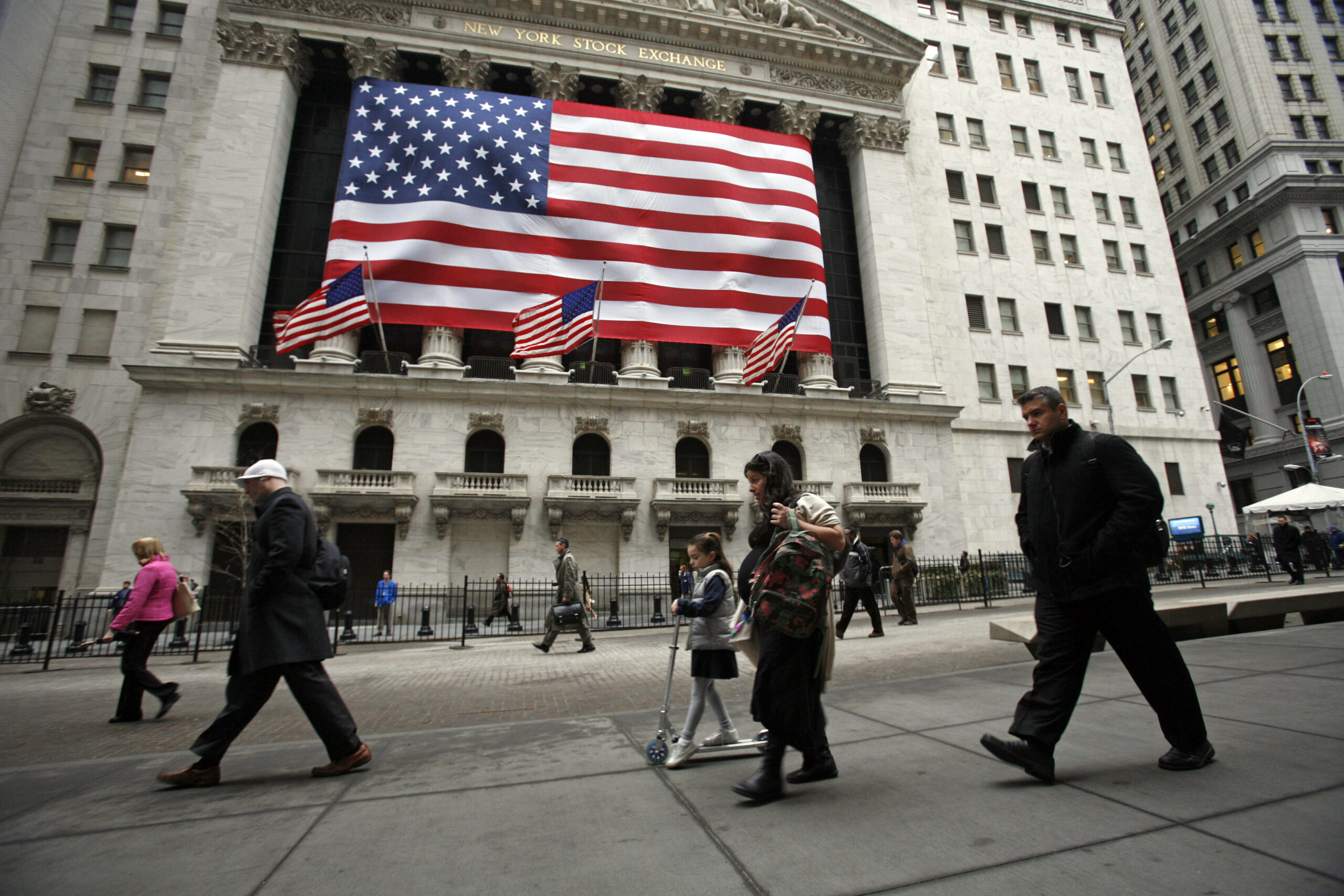 Fears of escalation in Ukraine roils markets