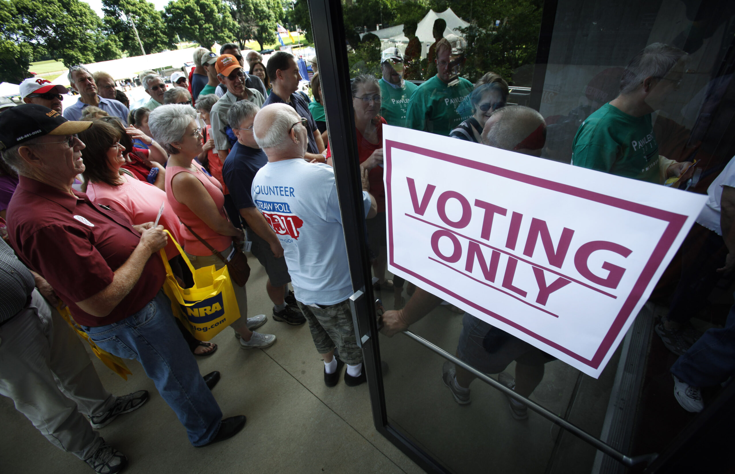 Death of straw poll makes climb steeper for second-tier candidates