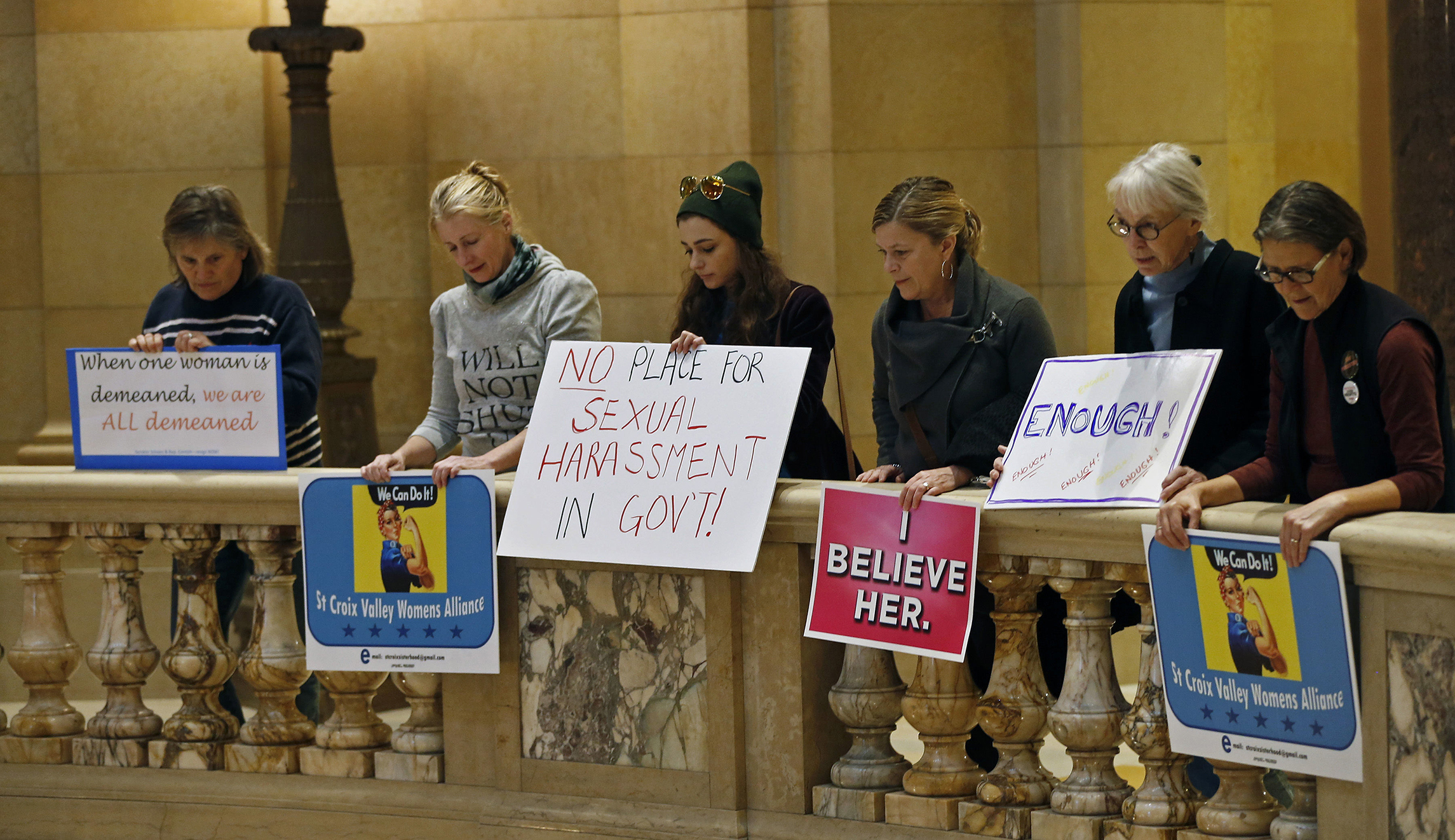 Al Franken’s approval rating tanks after groping claims