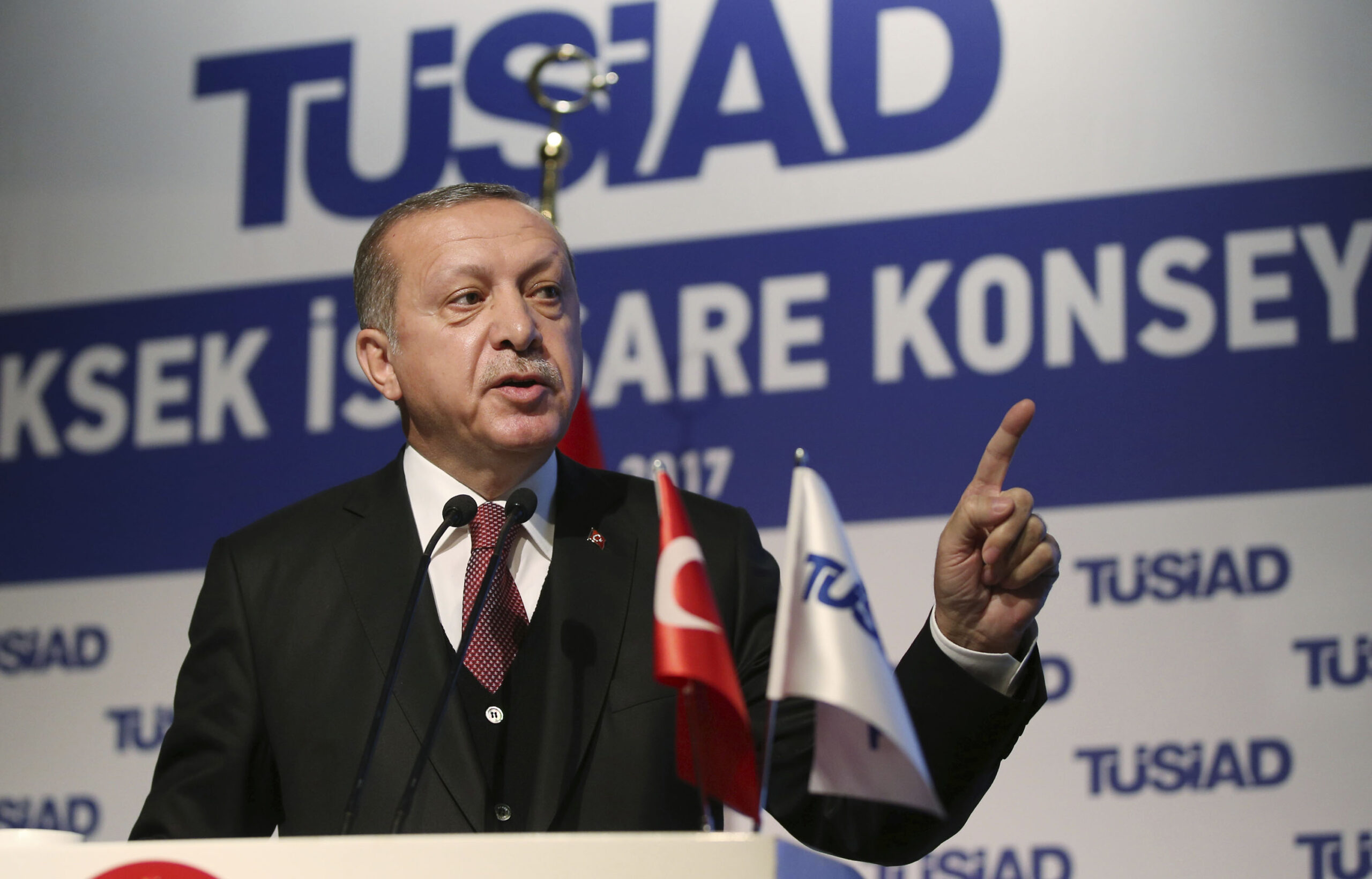 Top House lawmakers offer resolution to condemn Turkish security after violent brawl