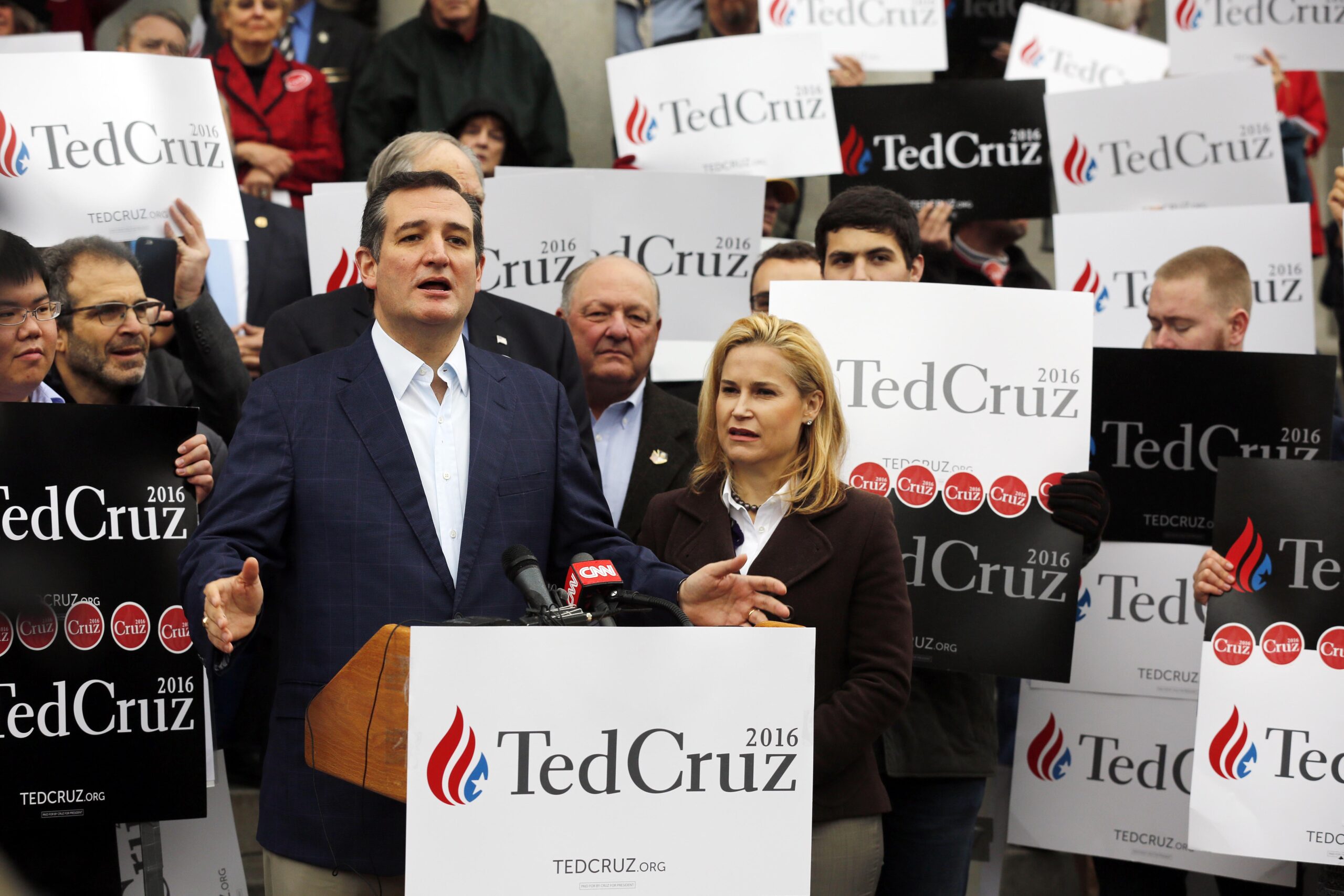 Poll: Cruz surging, Carson shows signs of fading